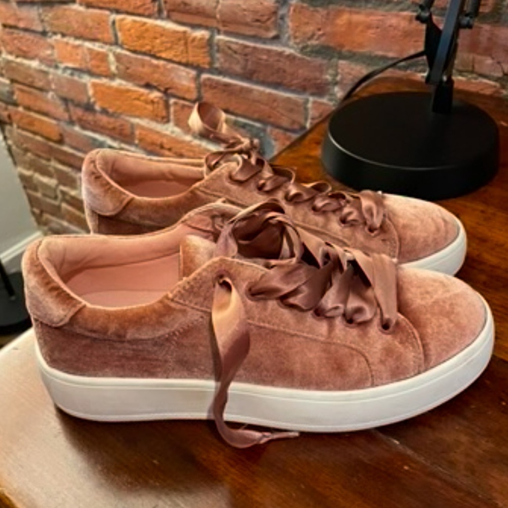 Steve Madden Blush Velvet Sneakers